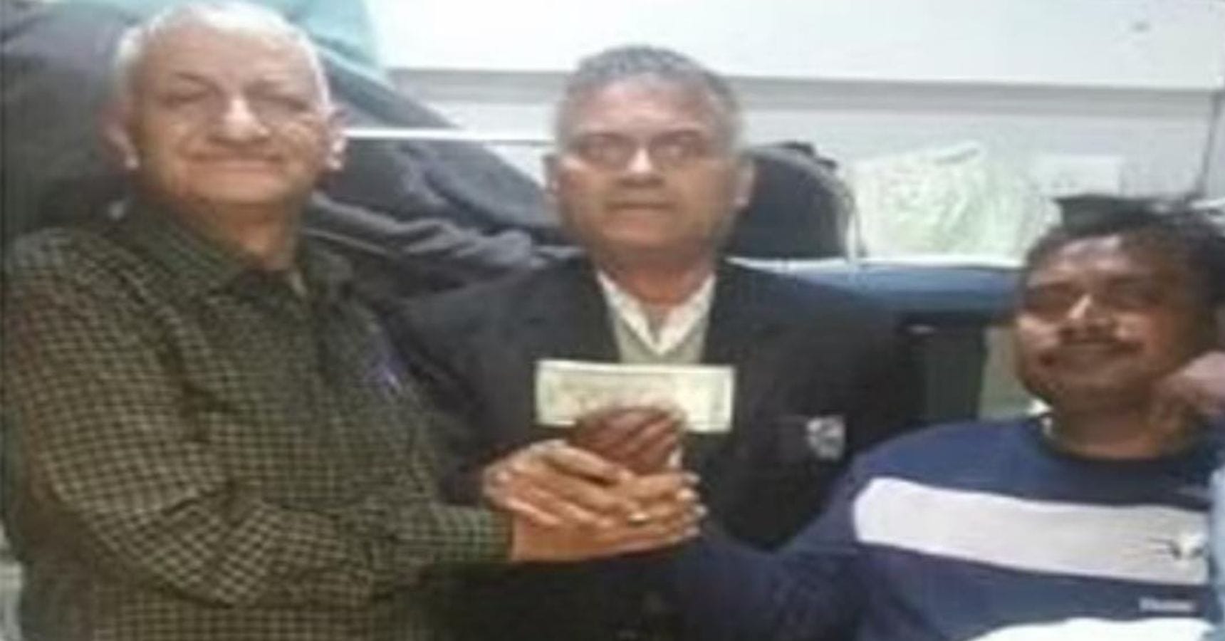 tte returned 50 thousand rupees