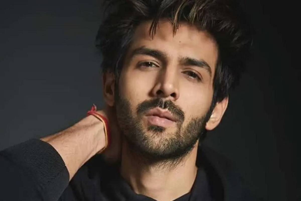 Can you identify this bollywood actor from the photo