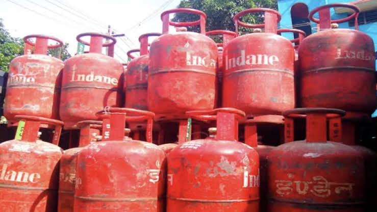 Central Government's big decision on LPG cylinders 