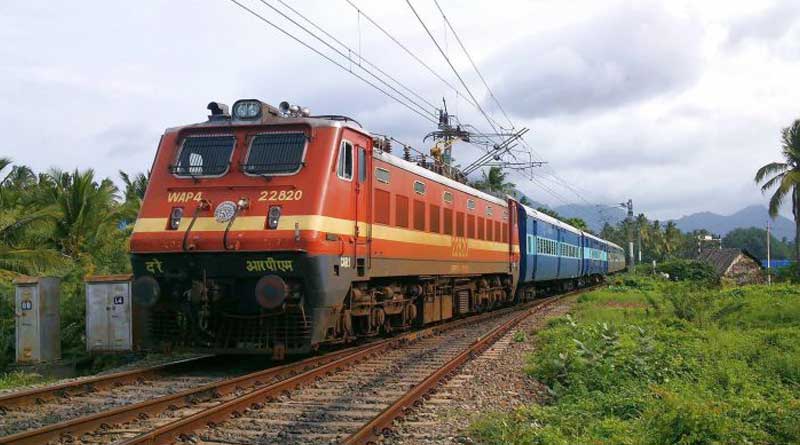 What is a train called in Bengali 