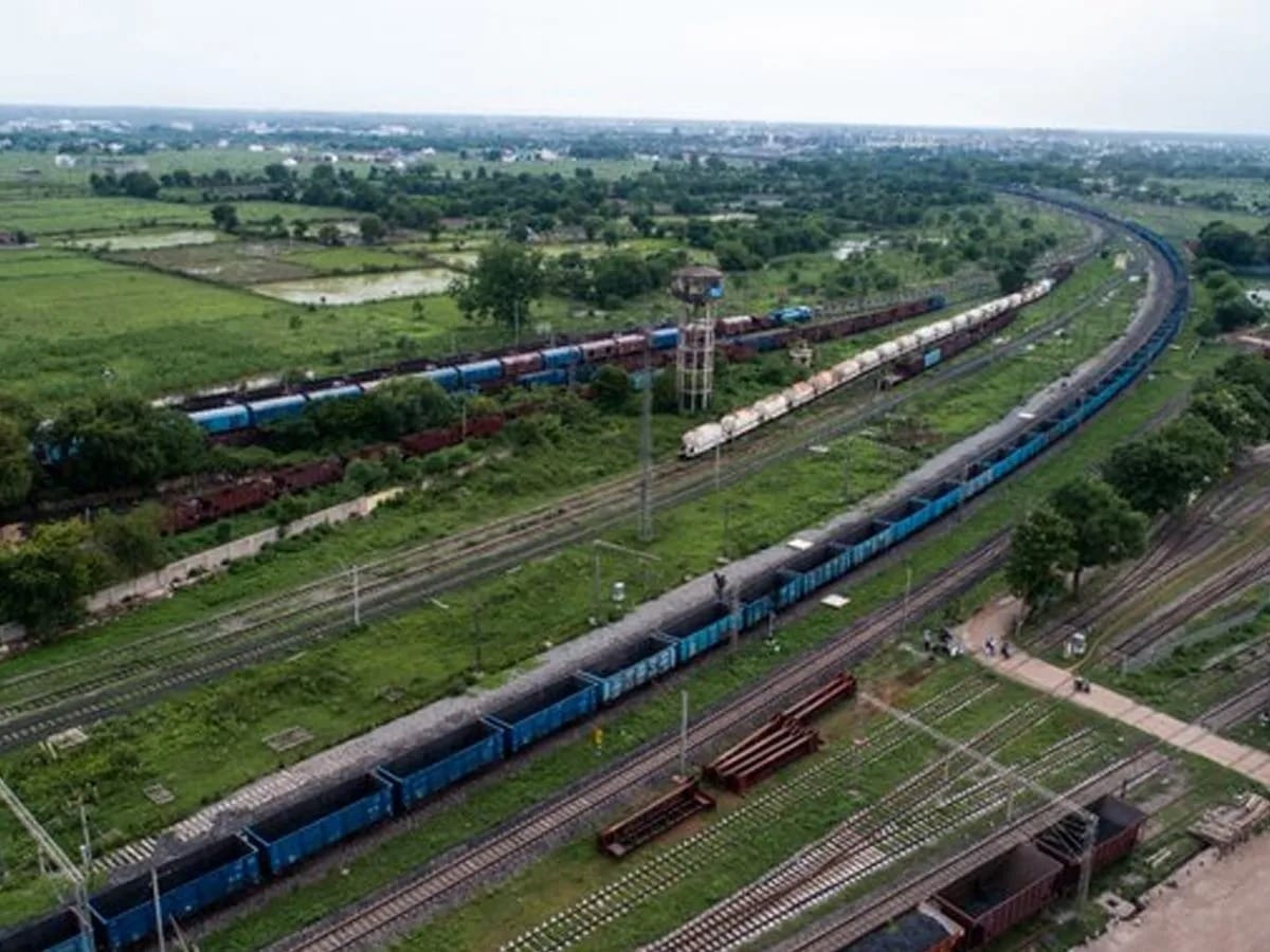 You will be surprised to know the total length of this train