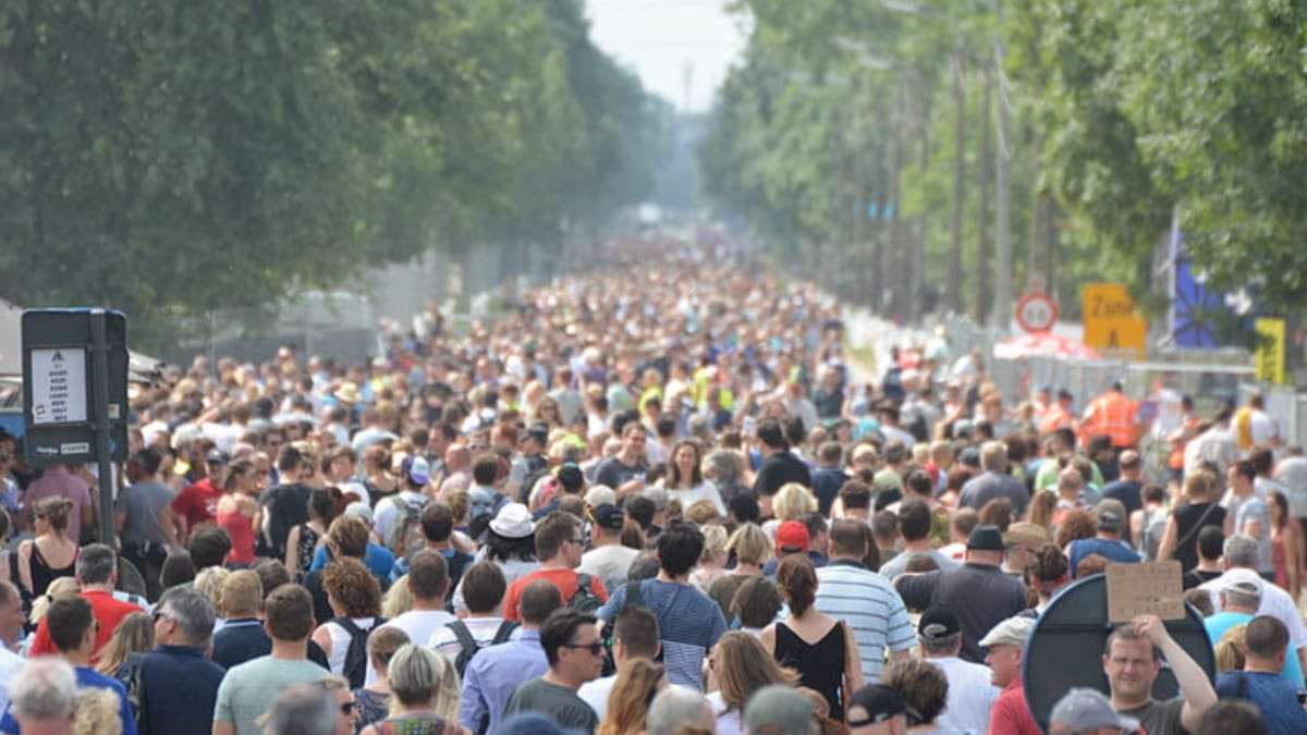 Huge number of children are born every minute in the world