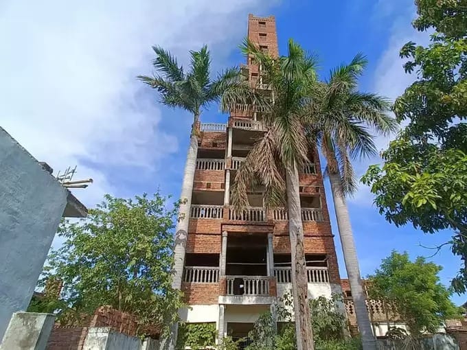 This person built "Antilia" like Ambani 
