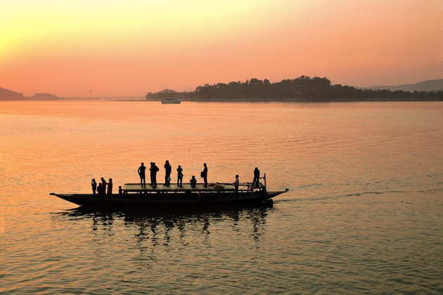 brahmaputra river tips