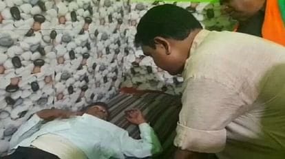 sharab ka nasha ma garama parathhana 1689353842