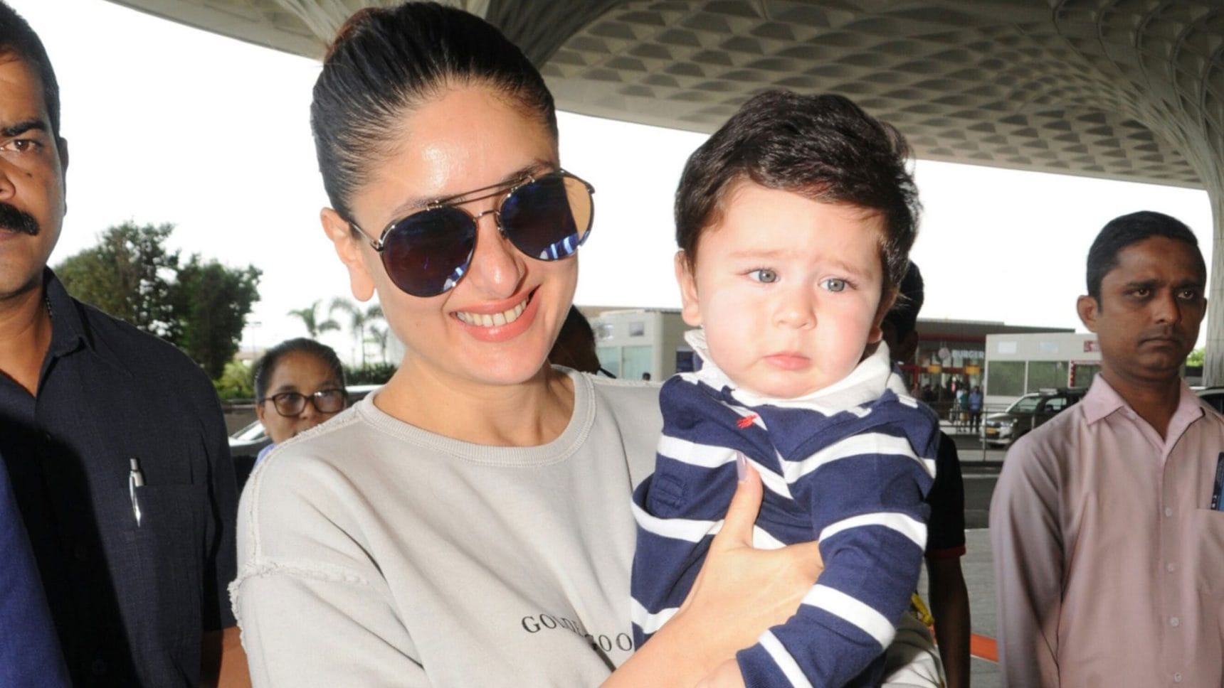 where are kareena kapoor khan and taimur ali khan pataudi off to