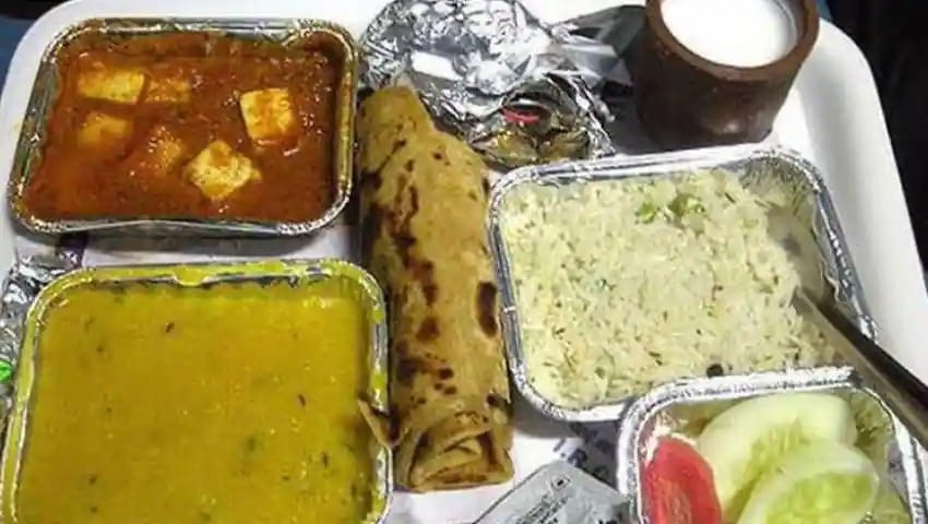 Do not order food from these 10 companies while traveling by train