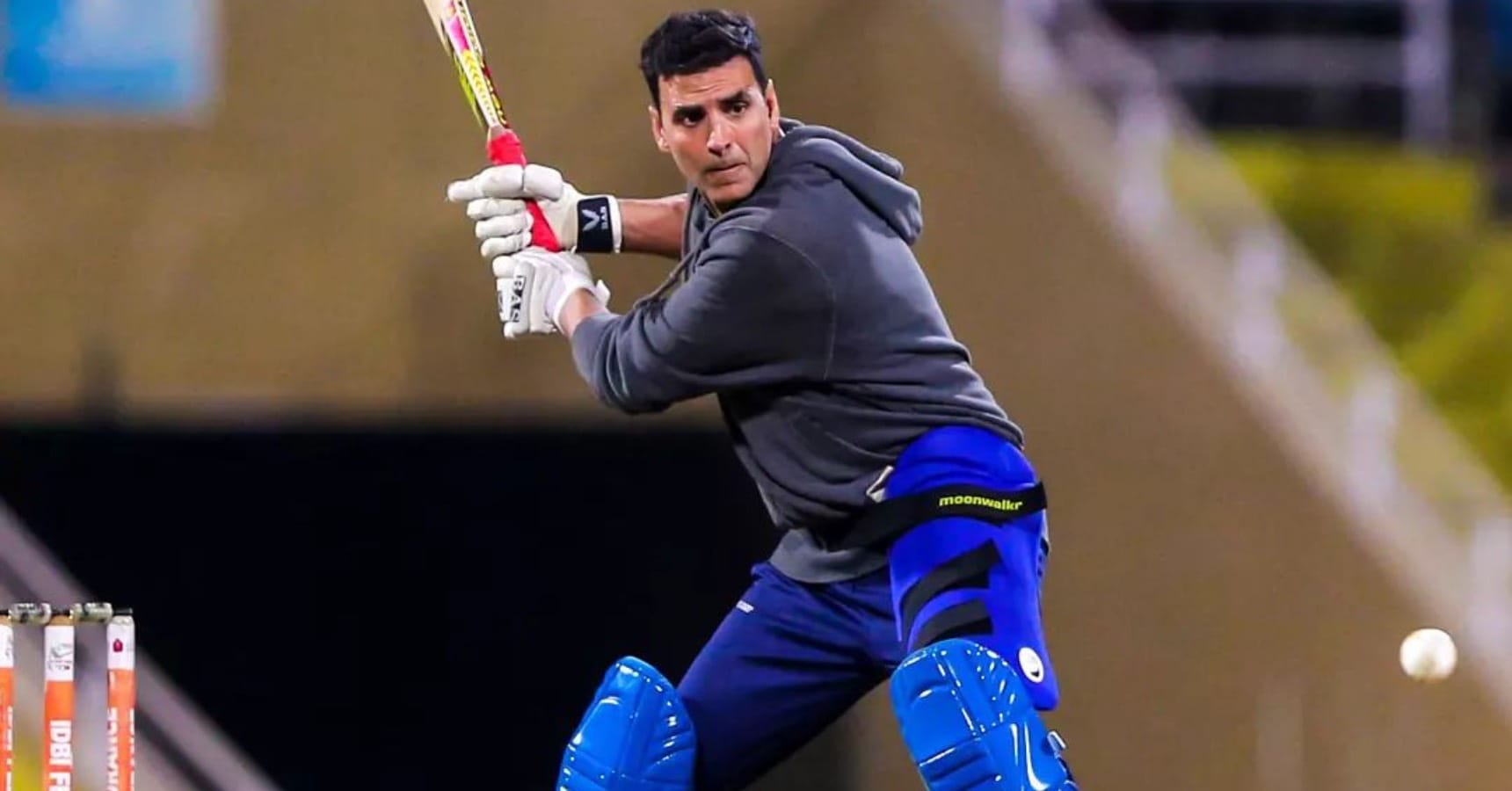 akshay kumar cricket
