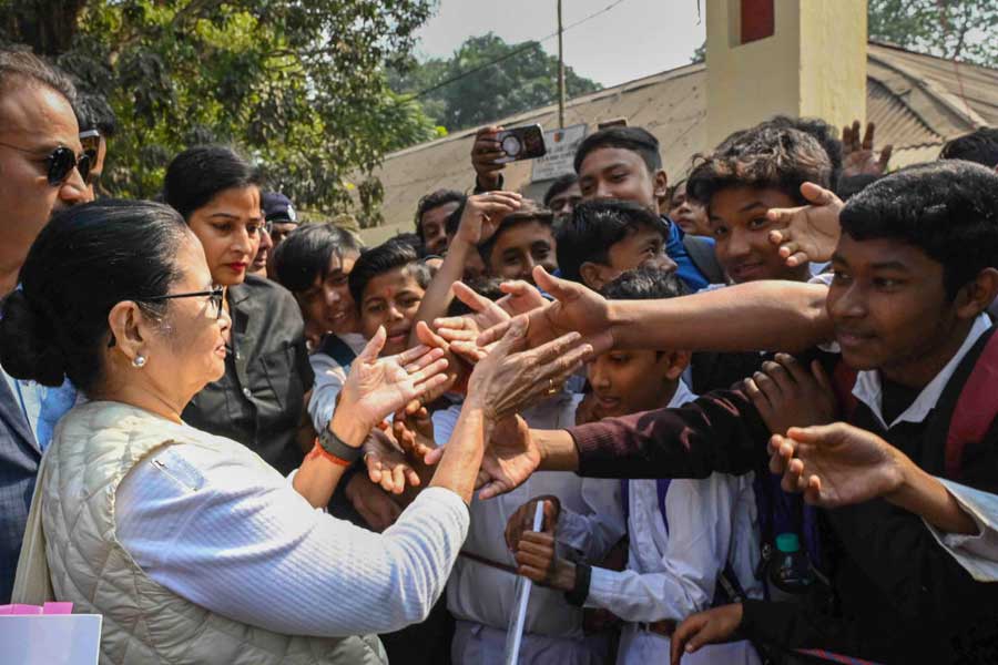 1706604025 mamata ban