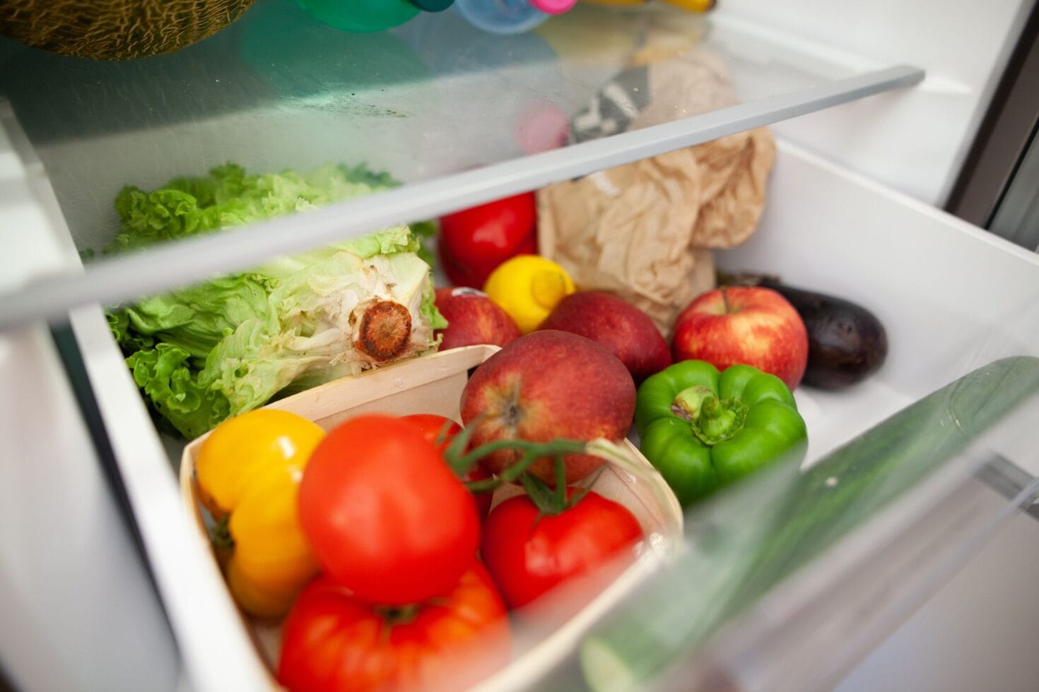 What mode should the refrigerator be used in summer.