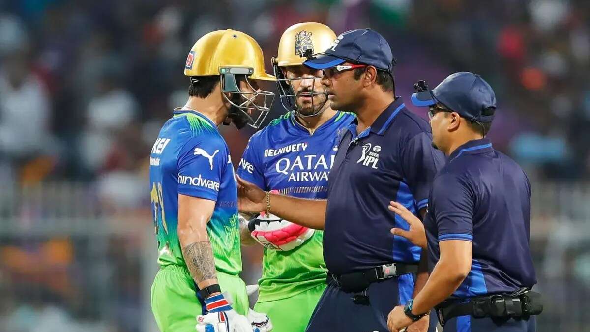 virat kohli vs umpire kkr ipl2024 1713703457