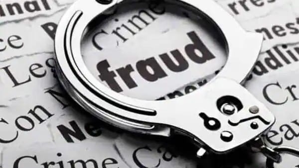 This time financial fraud of 6 crores happened in West Bengal.