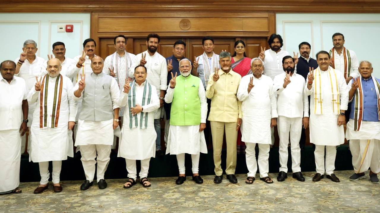 NDA leader unanimously elect Narendra Modi as their leader