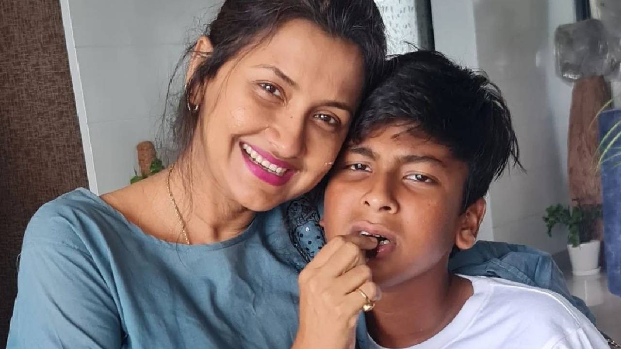Rachana Banerjee son Pronil Basu