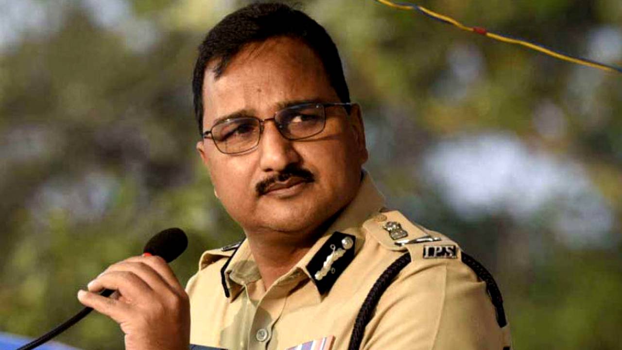 Kolkata Police Vineet Kumar Goyal Calcutta High Court