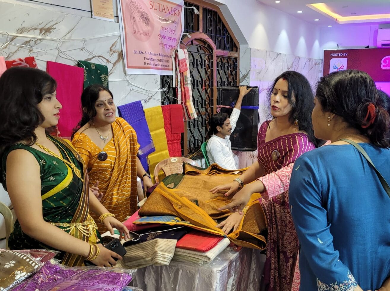 Fashion and Food Expo "Eso Devkanya" held before Puja.