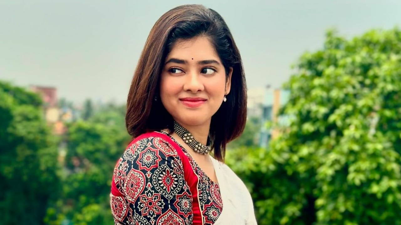 What didi ditipriya roy do on her first date