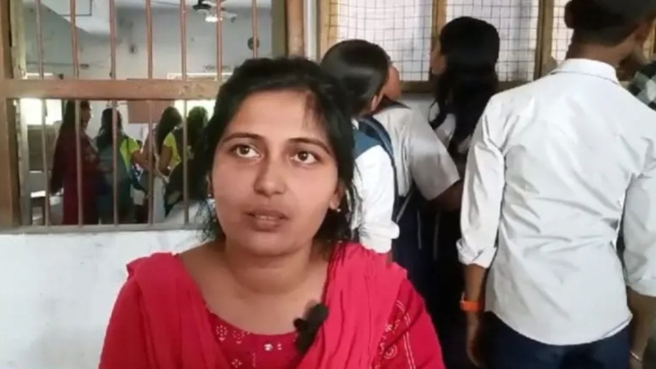 Nadia simulia highschool student awarded ujjawal kanyashree now she is get married 