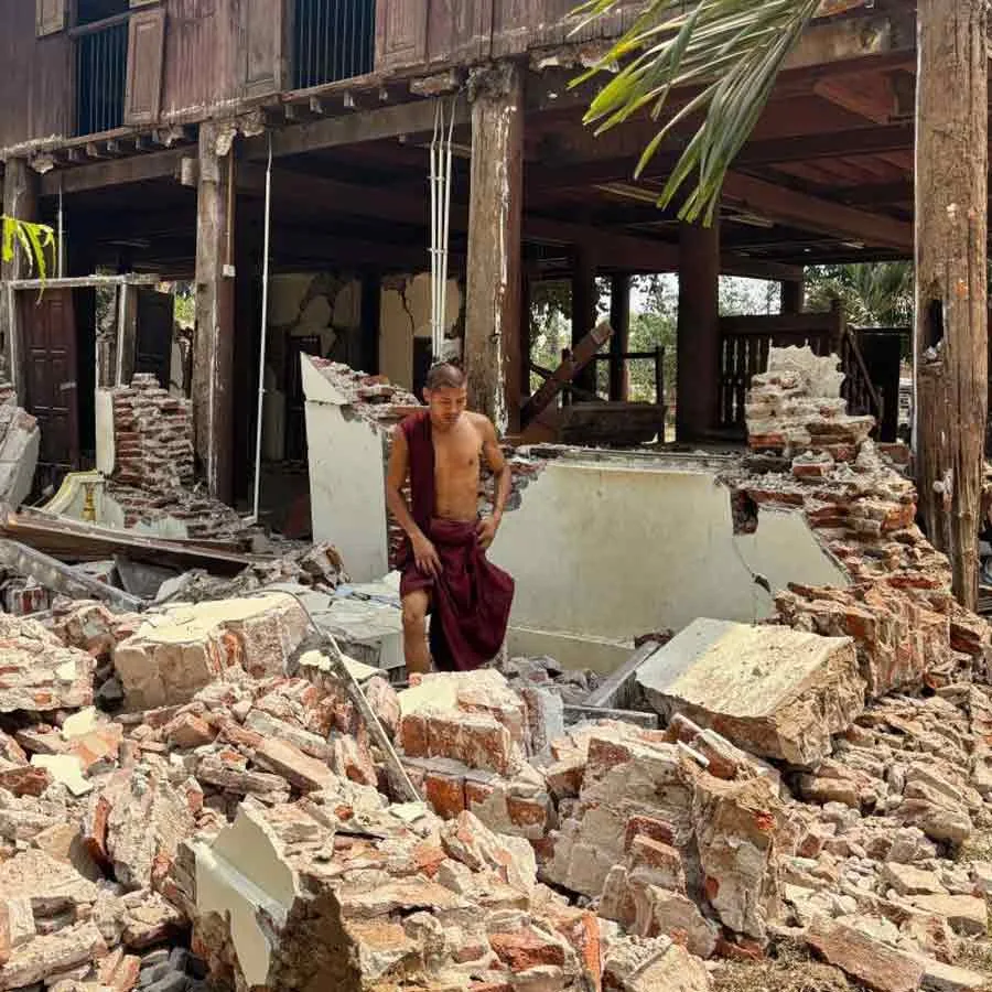 Myanmar earthquake and 1000 death.