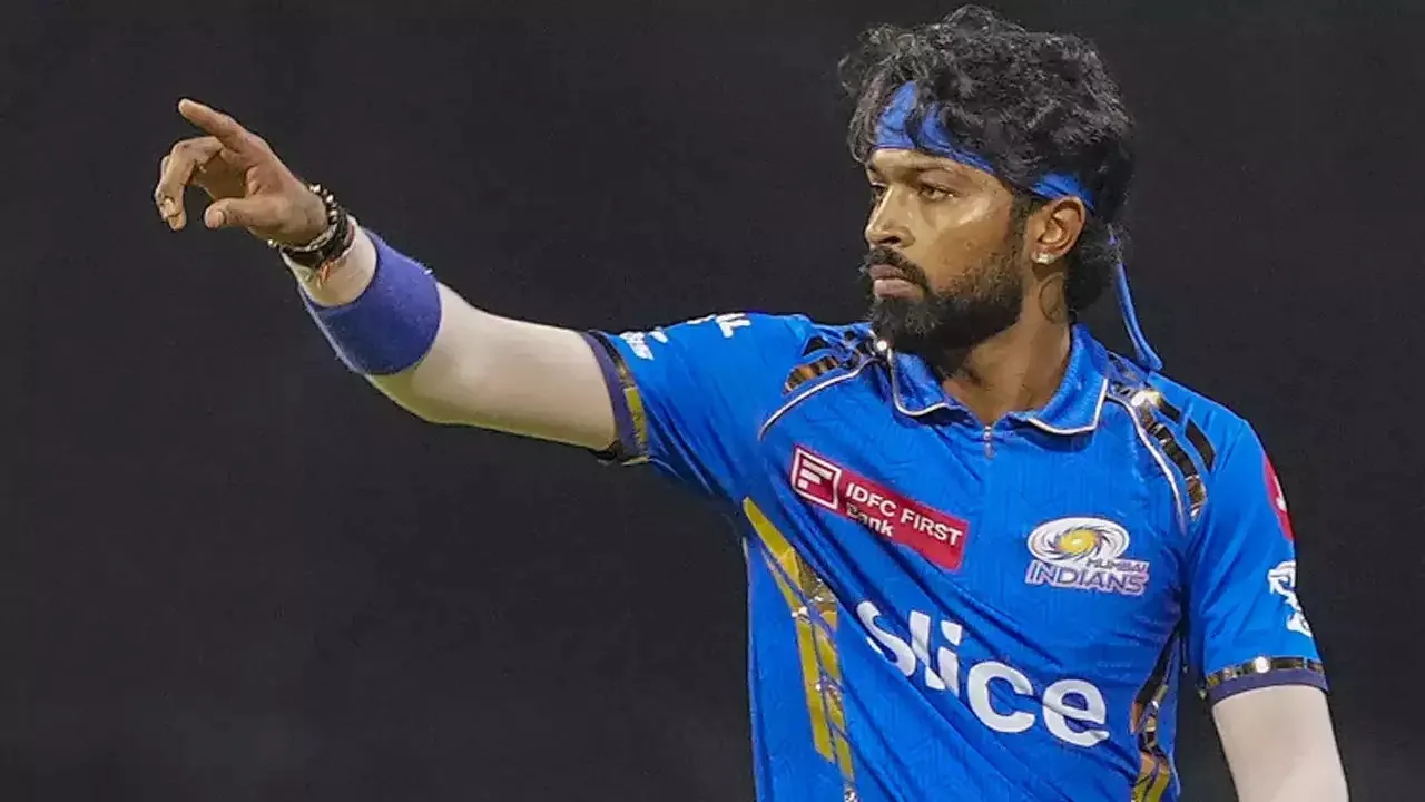 Hardik Pandya faces huge fine from BCCI.