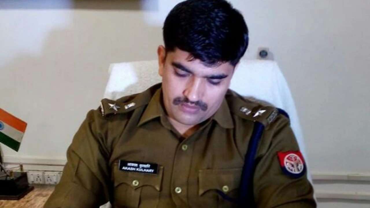 Success Story of IPS Akash Kulhari 