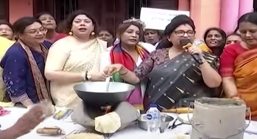 Chandrima bhattacharya did this in the middle of road 