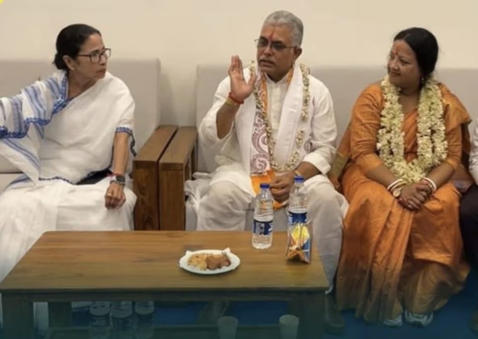 Dilip Ghosh and his wife reached Jagannath Temple in Digha.